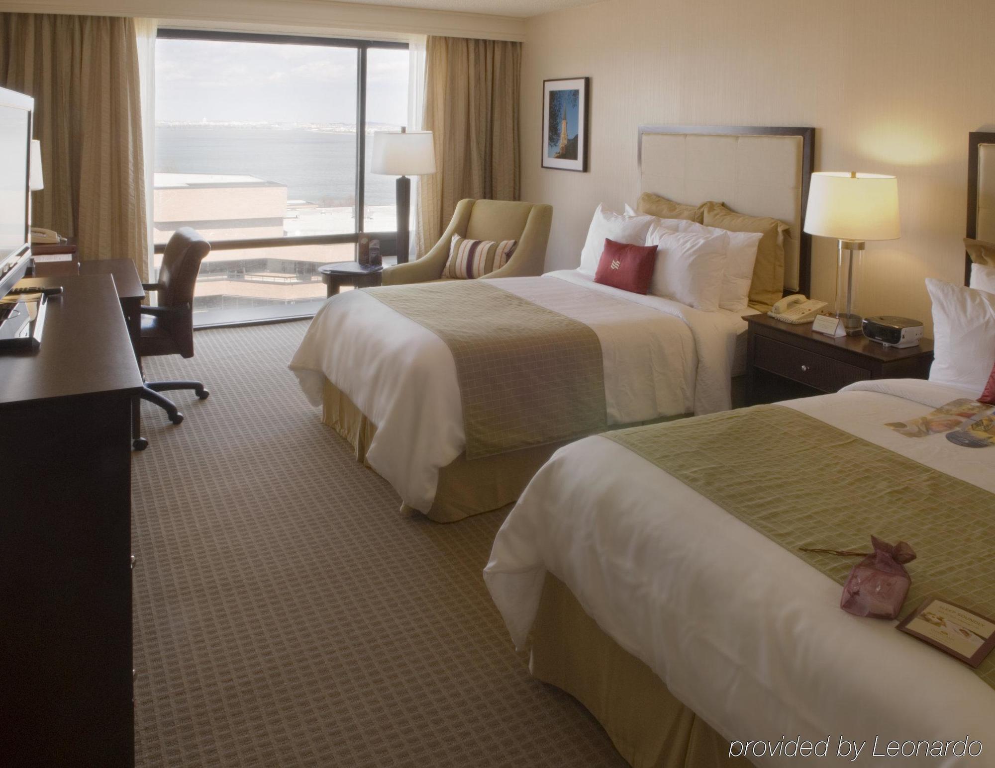 Crowne Plaza Hotel Old Town Alexandria Exterior foto