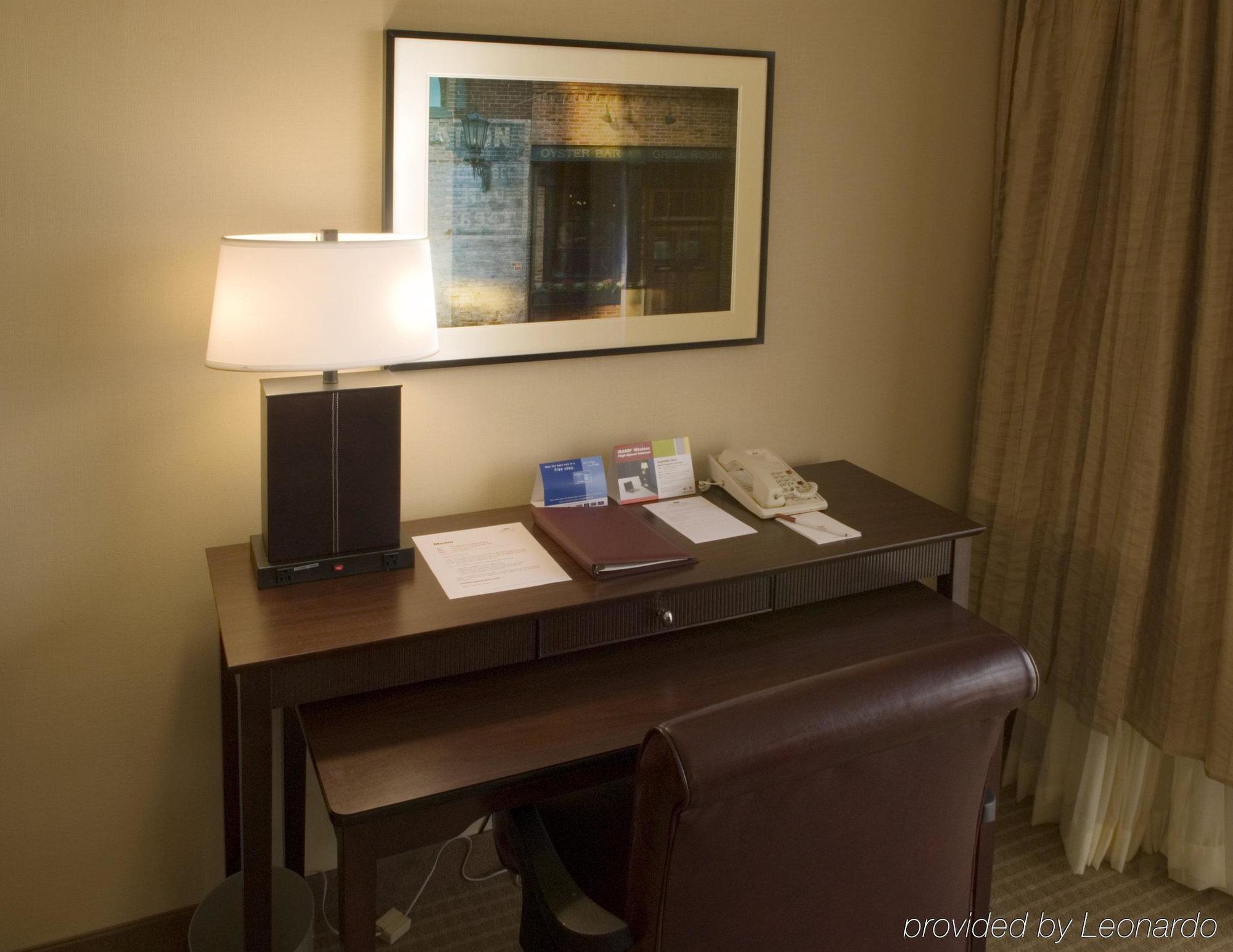 Crowne Plaza Hotel Old Town Alexandria Exterior foto