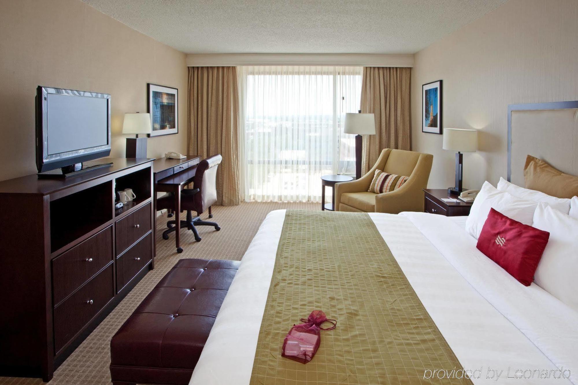 Crowne Plaza Hotel Old Town Alexandria Exterior foto