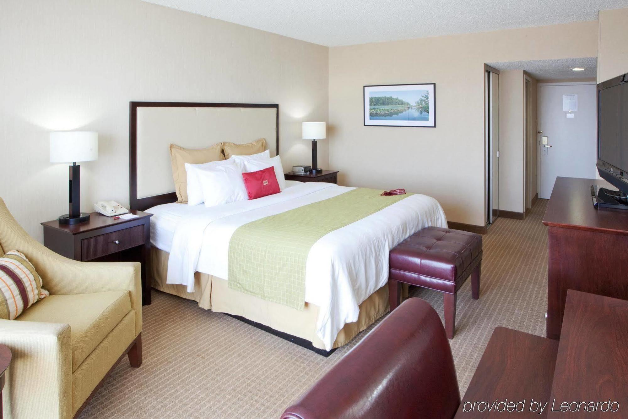 Crowne Plaza Hotel Old Town Alexandria Exterior foto